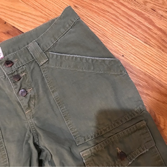 ▪️Joie Army Green Cropped Pants - Picture 4 of 11